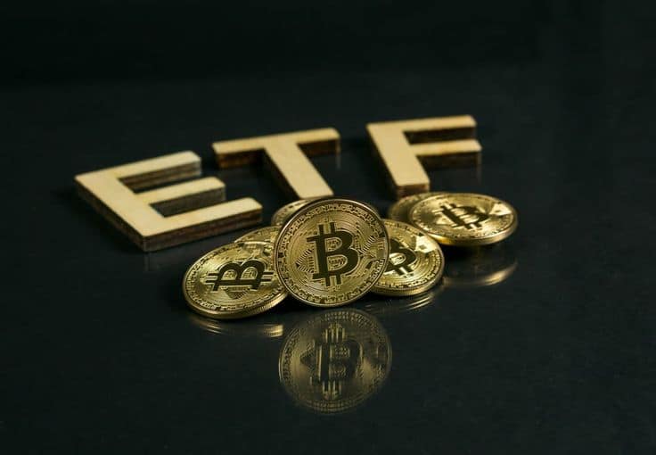 12 Bitcoin ETF Applications Eye Sec Approval in a Brief Window 12 Bitcoin ETF Applications Eye Sec Approval in a Brief Window
